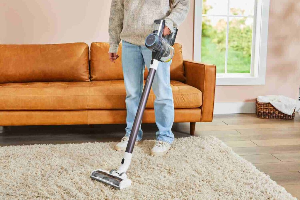 What Are The Key Features Of The Samsung Vc7774 Vacuum Cleaner?